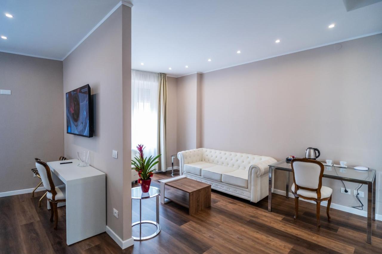 Hotel Globo Suite-Correnti Hotels サンレモ エクステリア 写真
