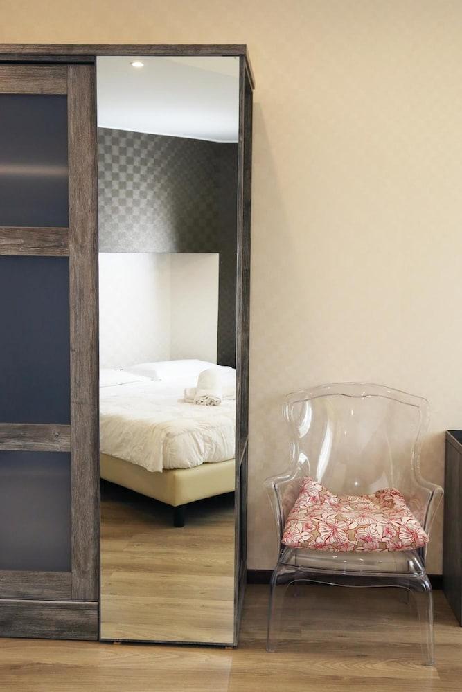 Hotel Globo Suite-Correnti Hotels サンレモ エクステリア 写真